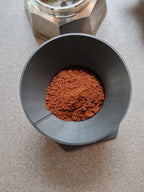 MokkaDock – Befüllhilfe für den Filtereinsatz des Bialetti-Mokkakochers