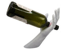 Weinhalter in Handform – Kunstvolle Präsentation mit Stil